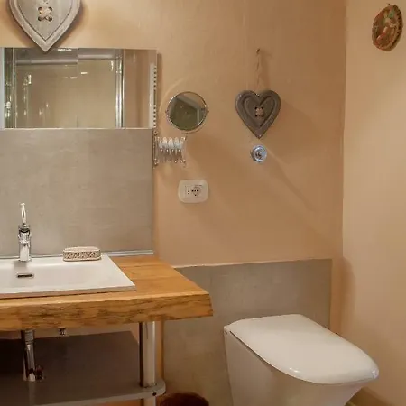 Renaissance Apartman *